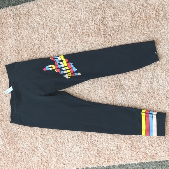 Nike Rainbow Cropped Exercise Sports Yoga‎ Leggings M - Picture 1 of 7
